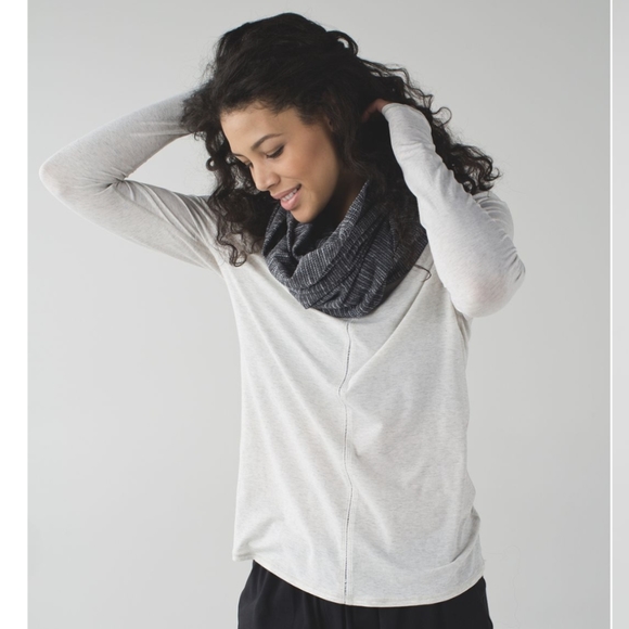 Lululemon Vinyasa ScarfCoco Pique Black White - Picture 4 of 8